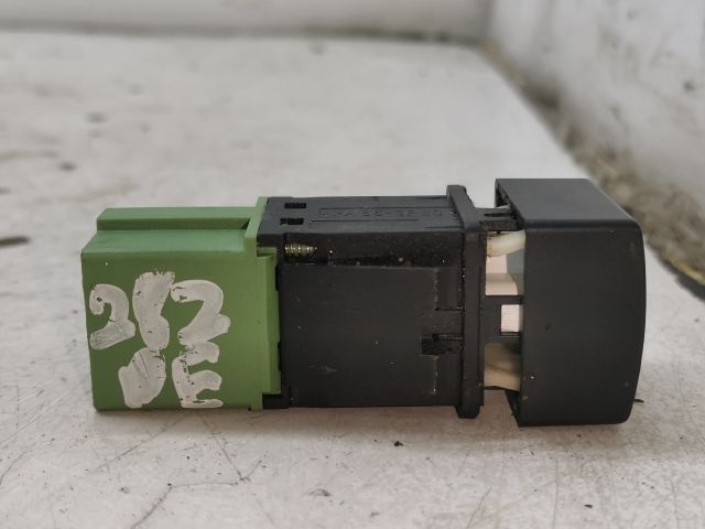 bontott PEUGEOT 406 Bal első Ülésfűtés Kapcsoló