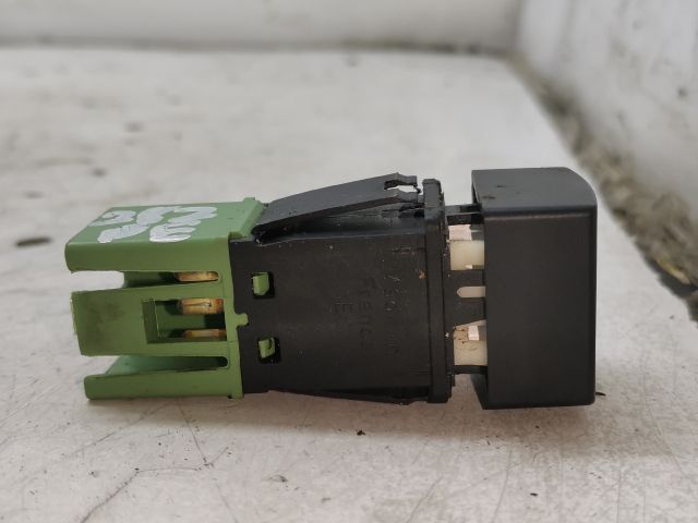 bontott PEUGEOT 406 Bal első Ülésfűtés Kapcsoló