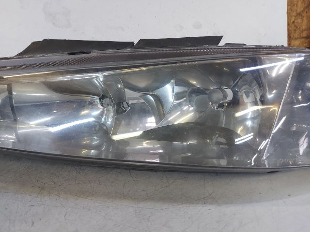 bontott PEUGEOT 406 Bal Fényszóró