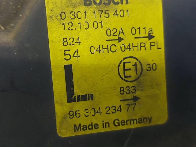 bontott PEUGEOT 406 Bal Fényszóró