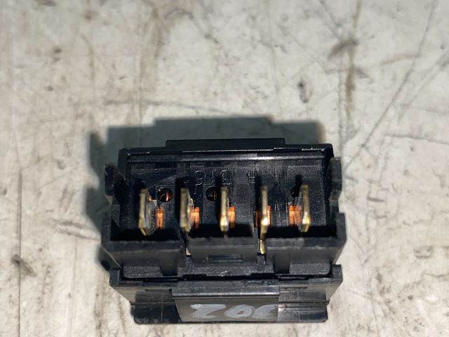 bontott PEUGEOT 406 Bal hátsó Ablakemelő Kapcsoló