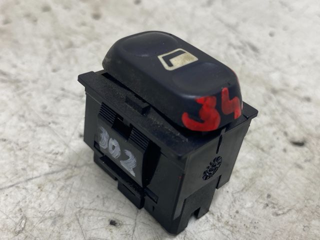 bontott PEUGEOT 406 Bal hátsó Ablakemelő Kapcsoló