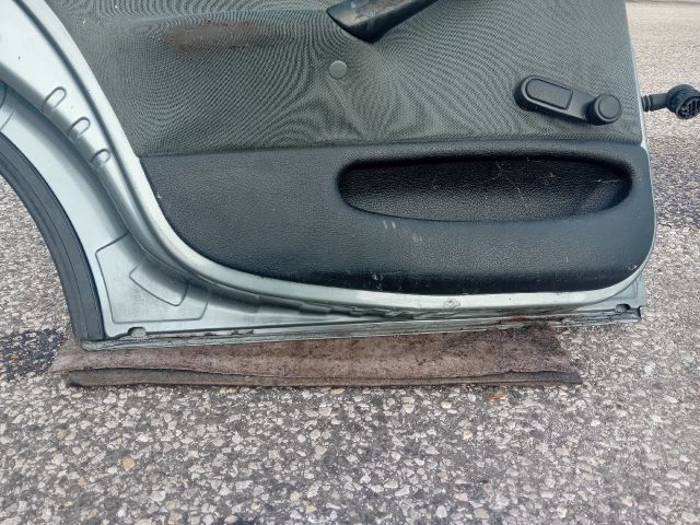 bontott PEUGEOT 406 Bal hátsó Ajtó (Részeivel)