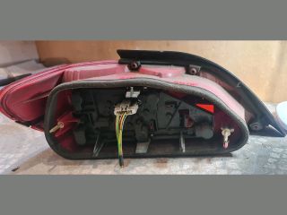 bontott PEUGEOT 406 Bal Hátsó Lámpa