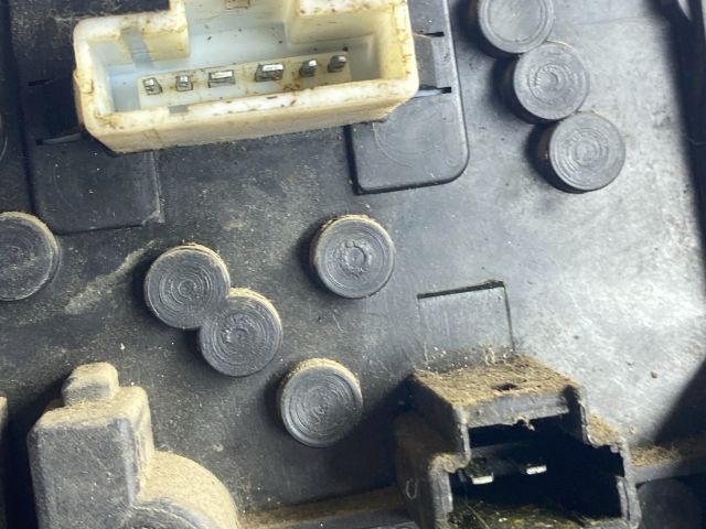 bontott PEUGEOT 406 Bal Hátsó Lámpa