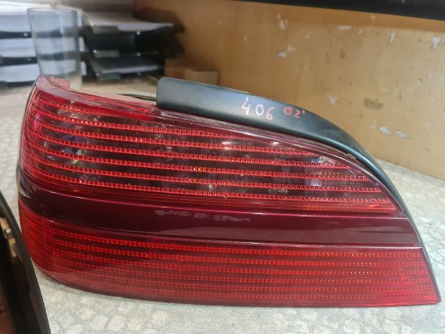 bontott PEUGEOT 406 Bal Hátsó Lámpa