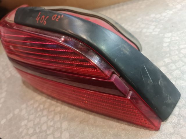 bontott PEUGEOT 406 Bal Hátsó Lámpa