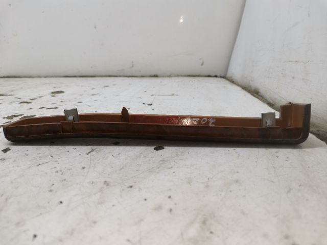 bontott PEUGEOT 406 Bal Műszerfal Díszléc