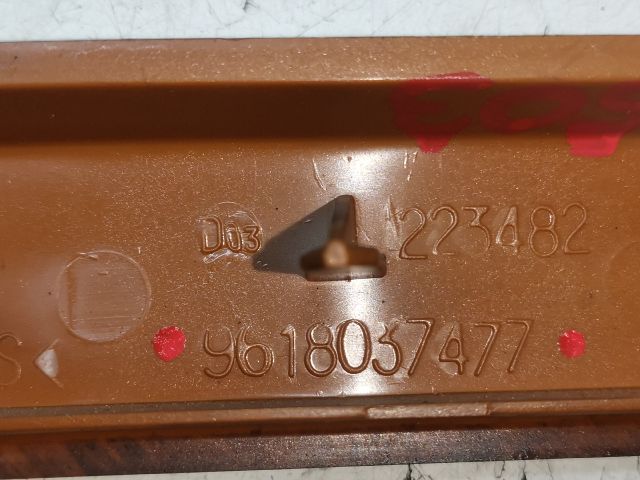 bontott PEUGEOT 406 Bal Műszerfal Díszléc