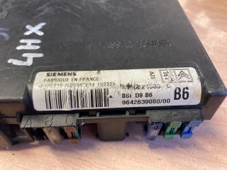 bontott PEUGEOT 406 Biztosítéktábla Utastér