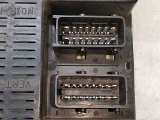 bontott PEUGEOT 406 Biztosítéktábla Utastér