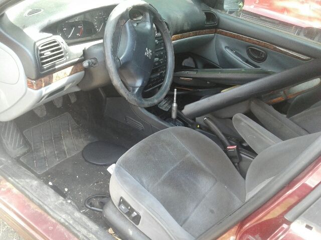 bontott PEUGEOT 406 Csomagtér Roló