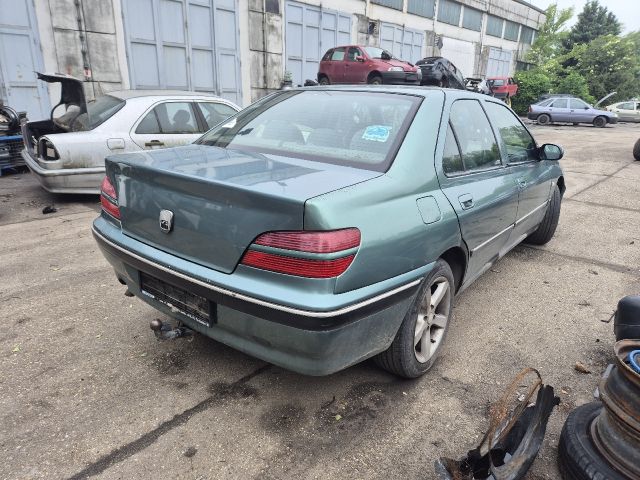 bontott PEUGEOT 406 Csomagtérajtó (Részeivel)