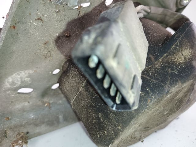 bontott PEUGEOT 406 Első Ablaktörlő Szerkezet Motorral