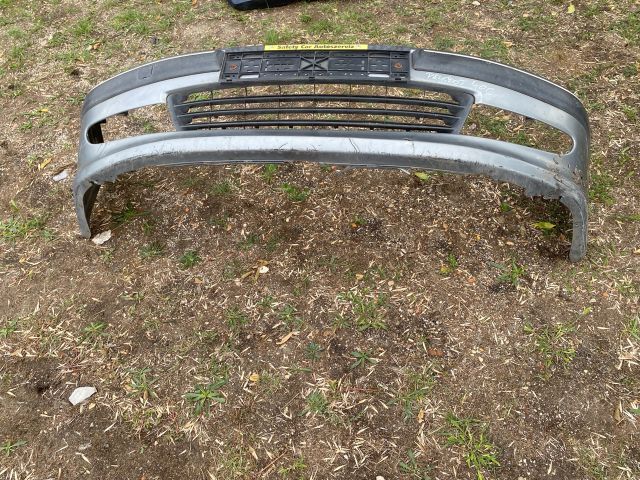 bontott PEUGEOT 406 Első Lökhárító (Részeivel)