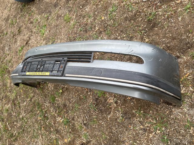 bontott PEUGEOT 406 Első Lökhárító (Részeivel)