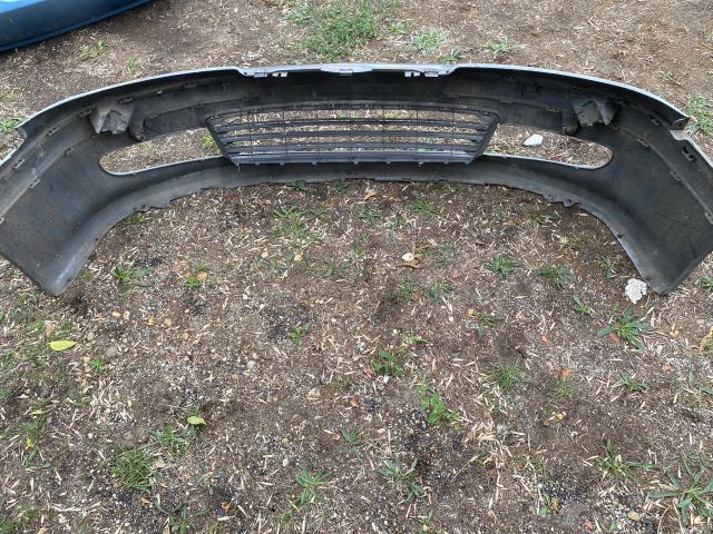 bontott PEUGEOT 406 Első Lökhárító (Részeivel)