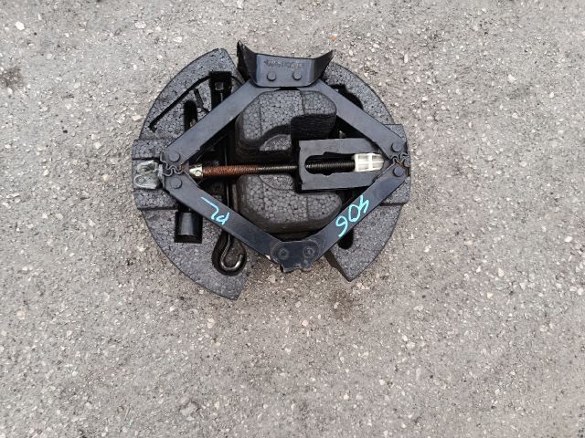 bontott PEUGEOT 406 Emelő