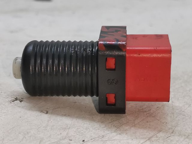 bontott PEUGEOT 406 Fék Pedál Kapcsoló