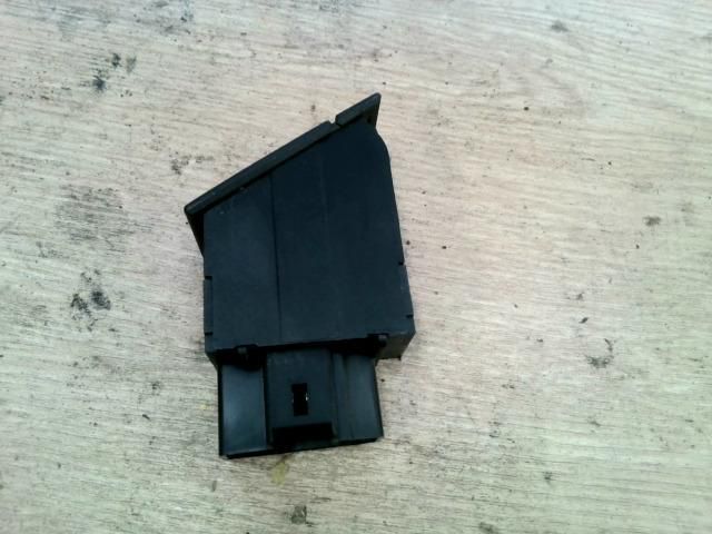 bontott PEUGEOT 406 Fényszórómagasság Állító Kapcsoló