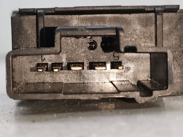 bontott PEUGEOT 406 Fényszórómagasság Állító Kapcsoló