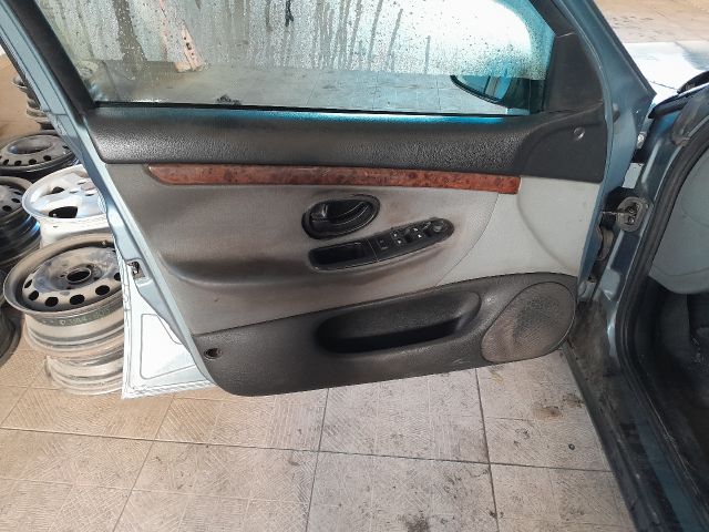 bontott PEUGEOT 406 Hátsó Hamutartó