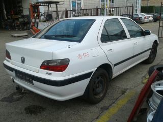 bontott PEUGEOT 406 Hátsó Lökhárító Merevítő (Fém)