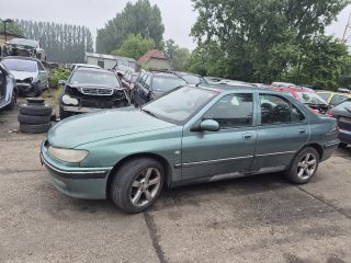 bontott PEUGEOT 406 Hátsó Lökhárító (Részeivel)