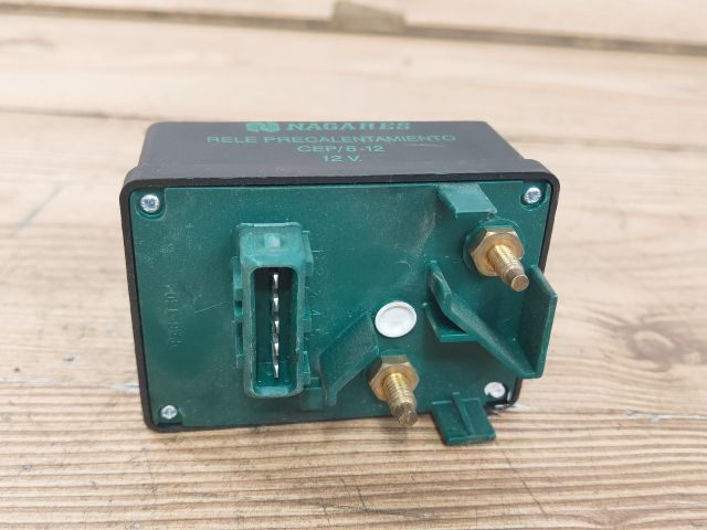 bontott PEUGEOT 406 Izzító Relé