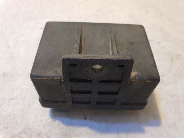 bontott PEUGEOT 406 Izzító Relé