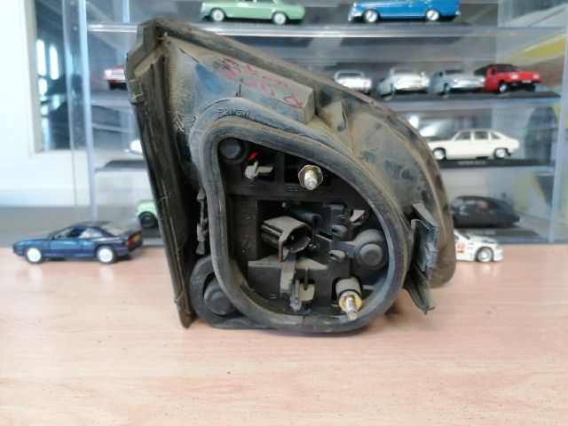 bontott PEUGEOT 406 Jobb Belső Hátsó Lámpa