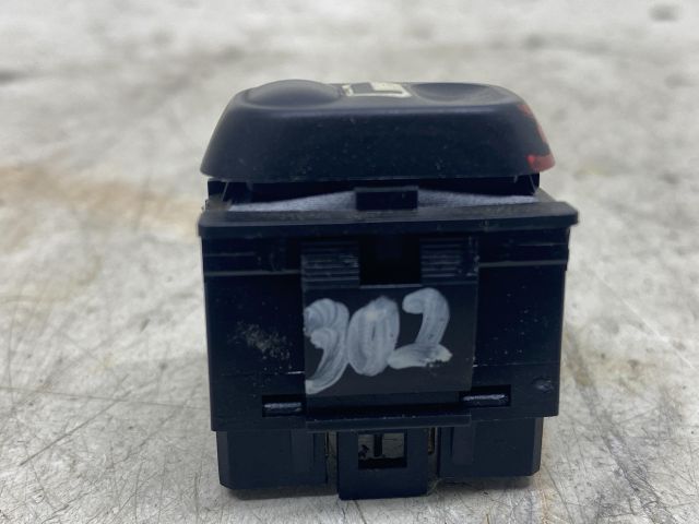 bontott PEUGEOT 406 Jobb első Ablakemelő Kapcsoló