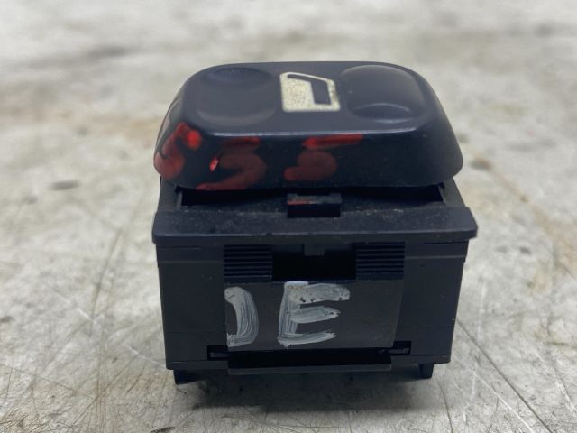 bontott PEUGEOT 406 Jobb első Ablakemelő Kapcsoló