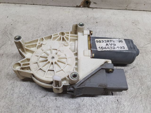 bontott PEUGEOT 406 Jobb első Ablakemelő Motor