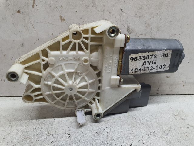 bontott PEUGEOT 406 Jobb első Ablakemelő Motor