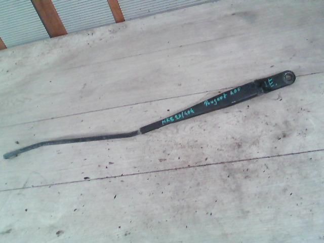 bontott PEUGEOT 406 Jobb első Ablaktörlő Kar