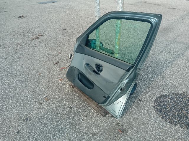 bontott PEUGEOT 406 Jobb első Ajtó (Részeivel)