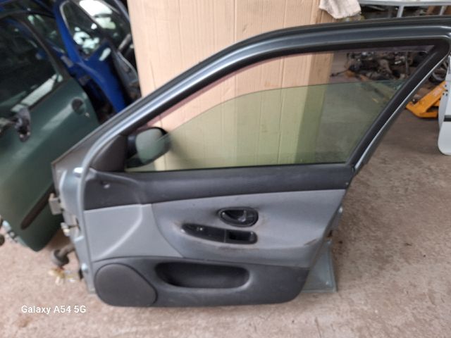 bontott PEUGEOT 406 Jobb első Ajtó (Részeivel)