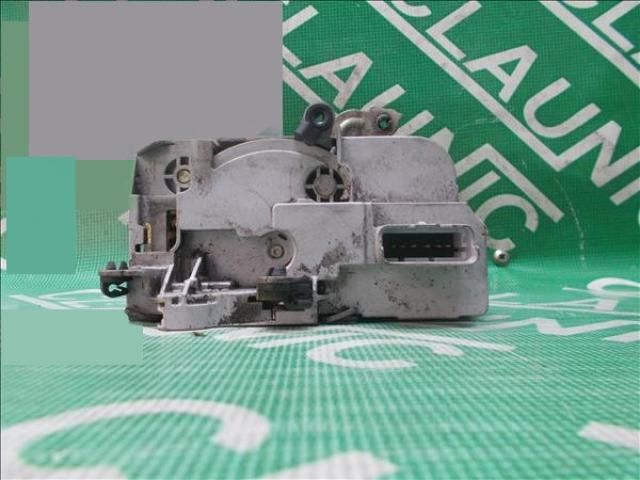 bontott PEUGEOT 406 Jobb első Ajtózár