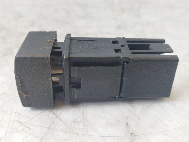 bontott PEUGEOT 406 Jobb első Ülésfűtés Kapcsoló