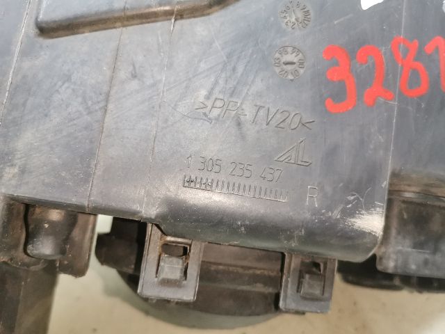 bontott PEUGEOT 406 Jobb Fényszóró