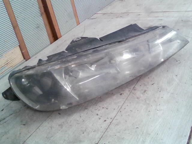 bontott PEUGEOT 406 Jobb Fényszóró