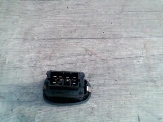 bontott PEUGEOT 406 Jobb hátsó Ablakemelő Kapcsoló