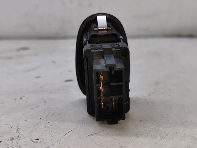 bontott PEUGEOT 406 Jobb hátsó Ablakemelő Kapcsoló