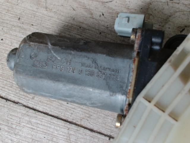 bontott PEUGEOT 406 Jobb hátsó Ablakemelő Szerkezet (Elektromos)