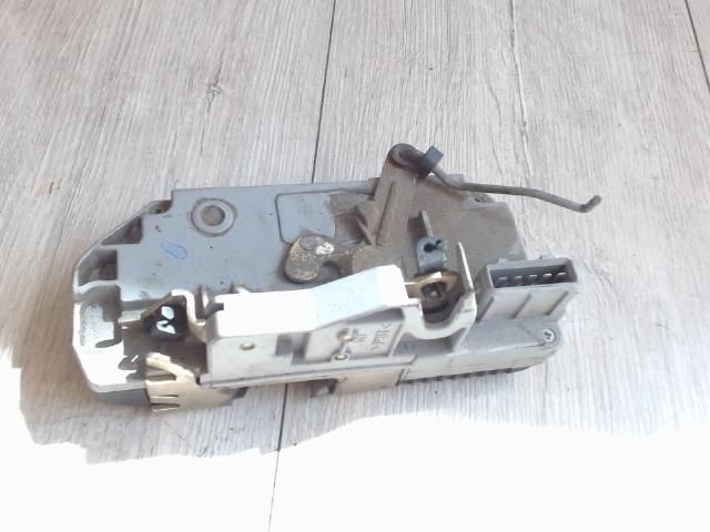 bontott PEUGEOT 406 Jobb hátsó Ajtózár