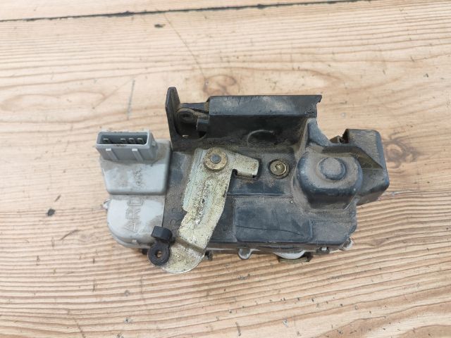 bontott PEUGEOT 406 Jobb hátsó Ajtózár