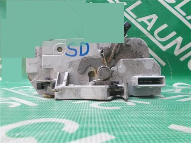 bontott PEUGEOT 406 Jobb hátsó Ajtózár