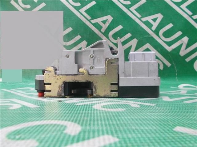 bontott PEUGEOT 406 Jobb hátsó Ajtózár