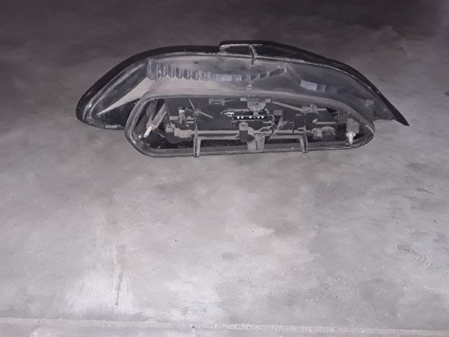 bontott PEUGEOT 406 Jobb Hátsó Lámpa